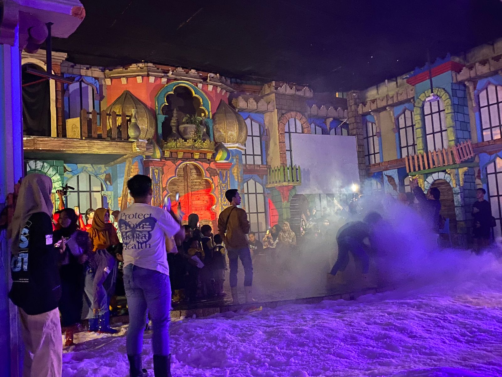 Hawai Group Hadirkan Frozen Night Selama Liburan Sekolah