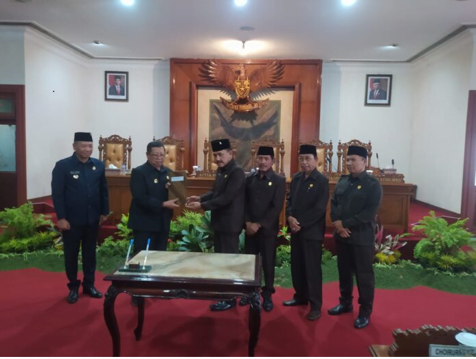 DPRD Sahkan Ranperda PAK APBD Tulungagung Tahun Anggaran 2023