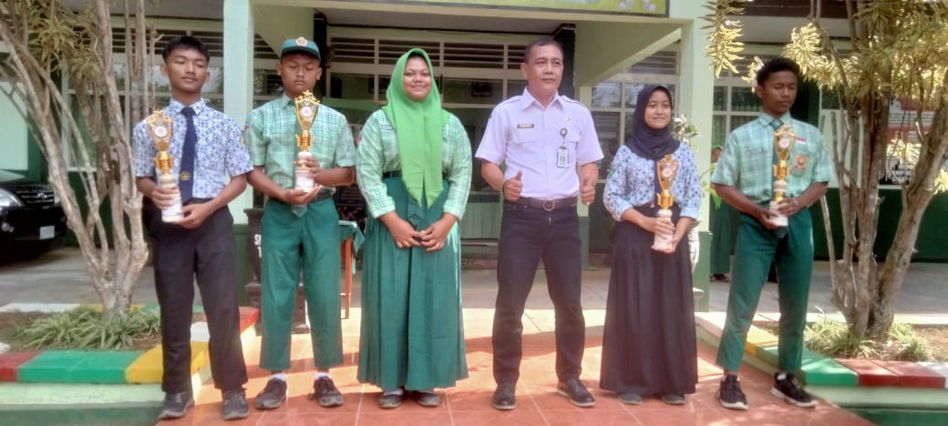 SMP 2 TULUNGAGUNG APRESIASI PRESTASI SISWA