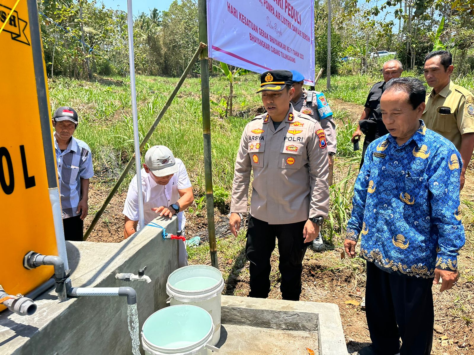 Polres Tulungagung Serahkan Bantuan Sumur Bor Untuk Warga Pucanglaban