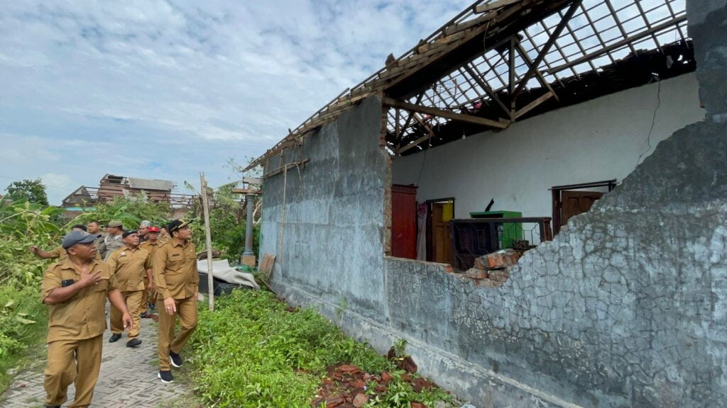 Wabup Sidoarjo, BPBD Kabupaten Sidoarjo, Kecamatan Prambon