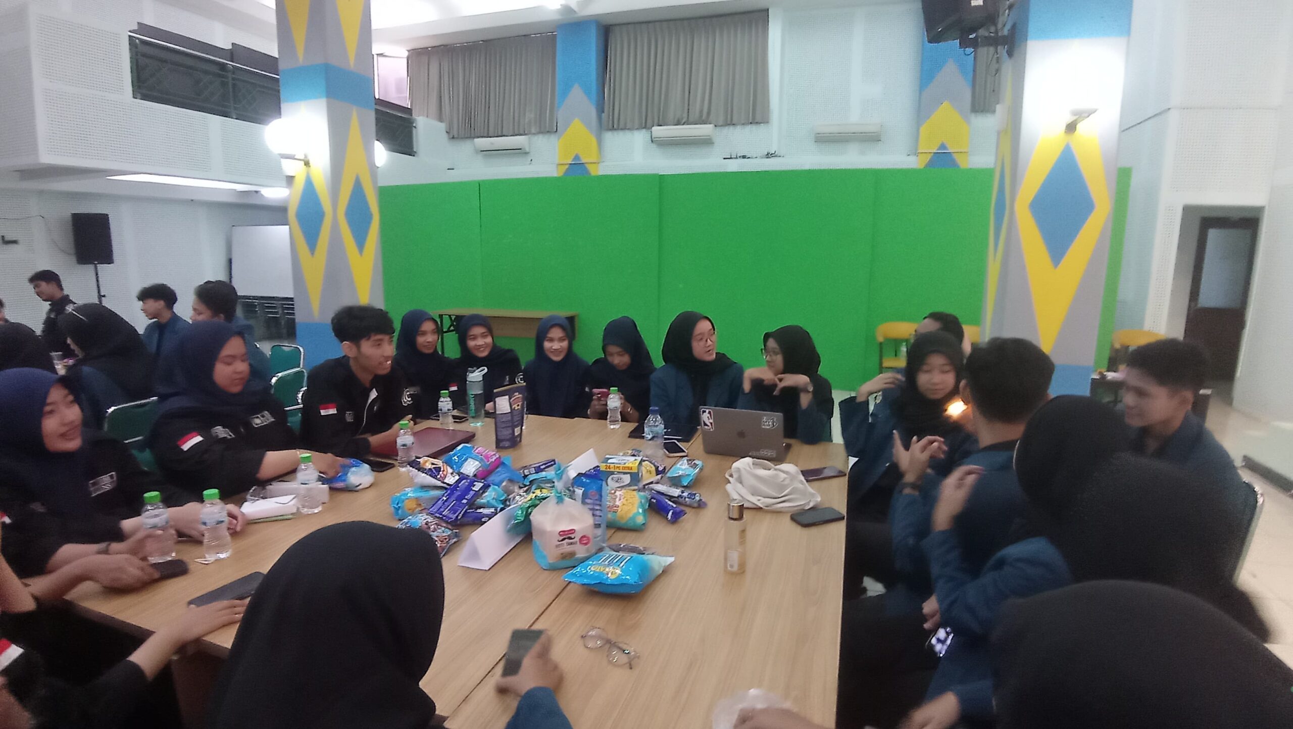 Kunjungan Kerja Hima Ekonomi Syariah Universitas Negeri Sunan Ampel Surabaya Ke Hima Ekis UNAIR.