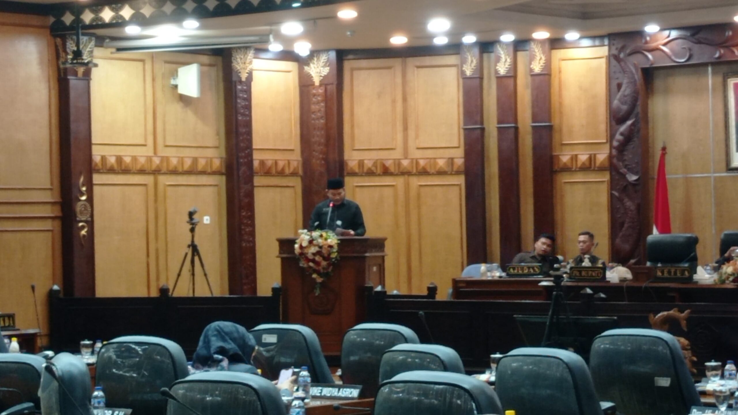 Penjelasan Plt Bupati Sidoarjo Terhadap Raperda Perubahan APBD Tahun Anggaran 2024 Pada Rapat Paripurna DPRD