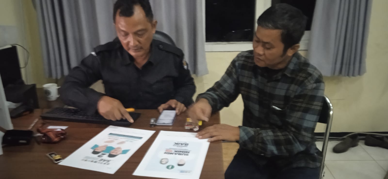 KPU Sidoarjo Siapkan Jutaan APK dan BK Paslon Pilkada 2024 