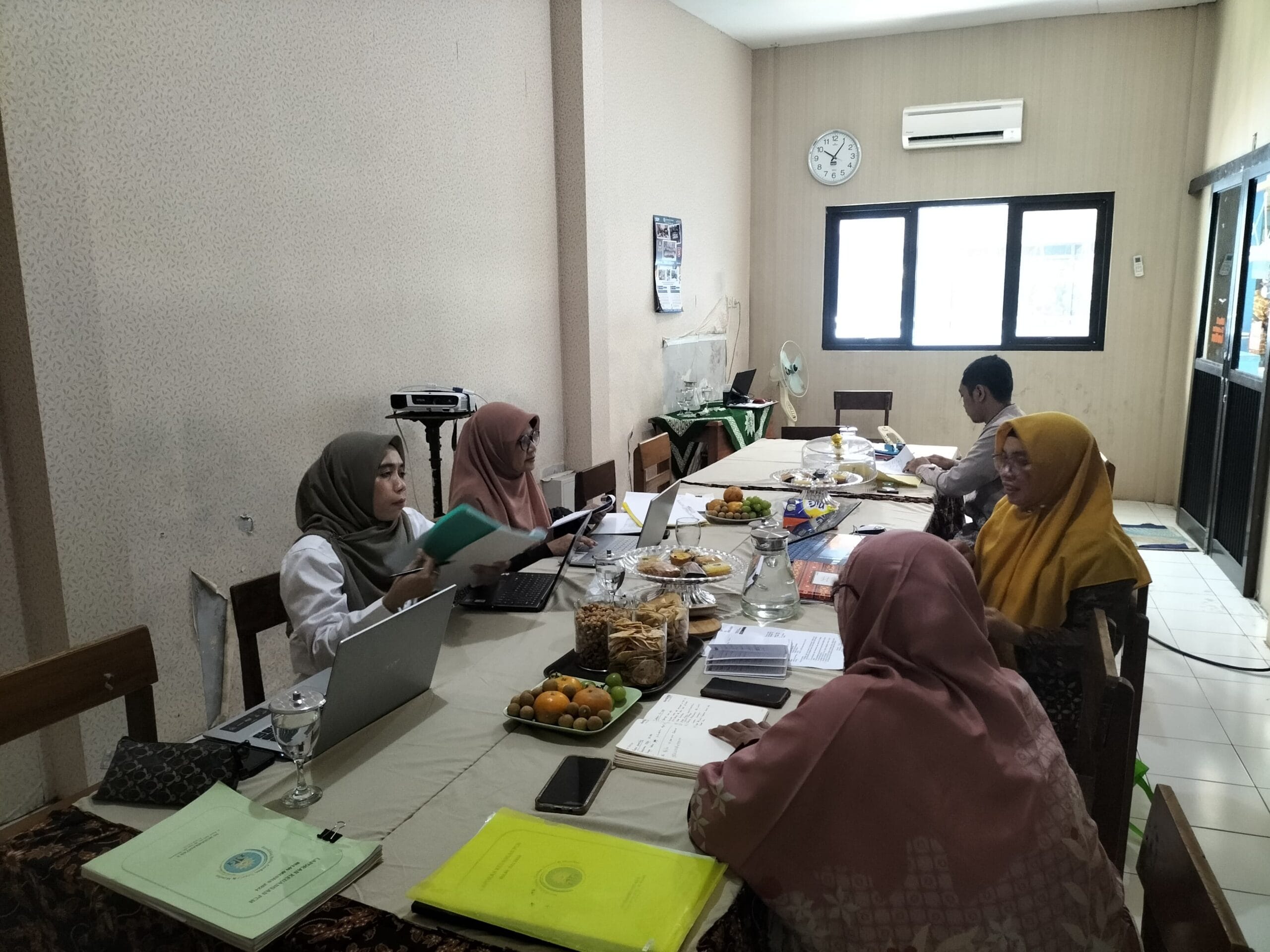 Langkah Maju Menuju Tata Kelola Yang Baik Dengan Penguatan Literasi Audit Di SD Muhammadiyah 2 Sidoarjo