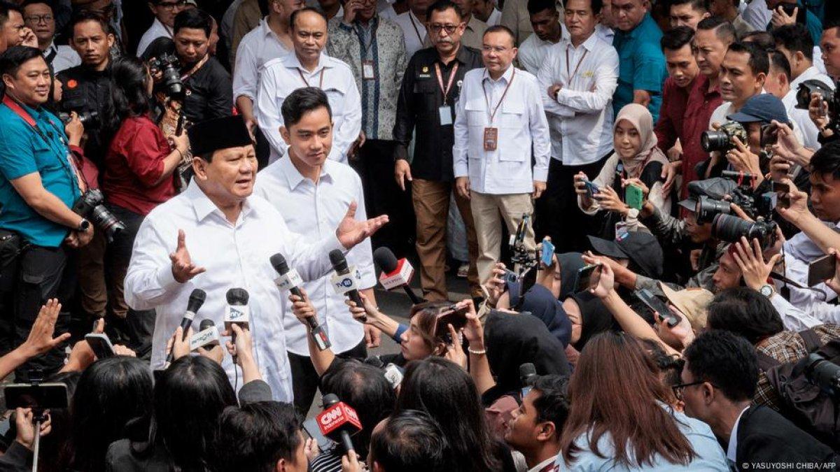 Presiden Terpilih Prabowo Subianto Memanggil Para Calon Menteri