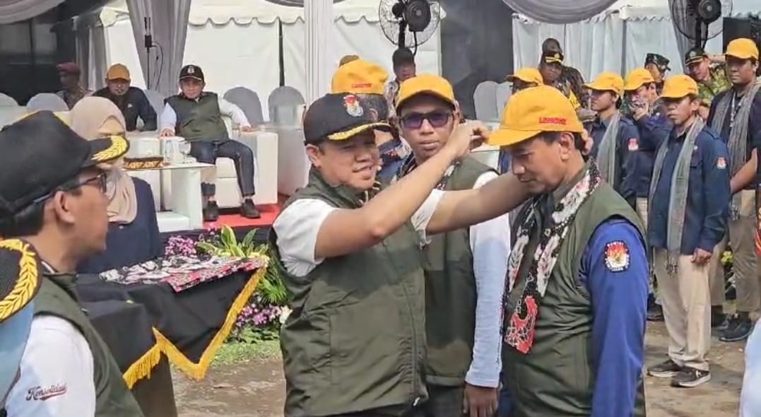 Menandai Dimulainya Distribusi Logistik Serentak Pilkada 2024 KPU Jatim Gelar Apel Di Sidoarjo