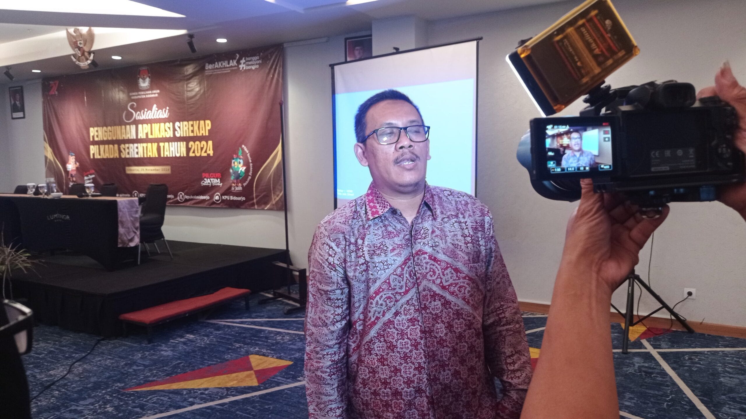 Sosialisasi Penggunaan Aplikasi Sirekap Pilkada Serentak Tahun 2024 Oleh KPU Sidoarjo