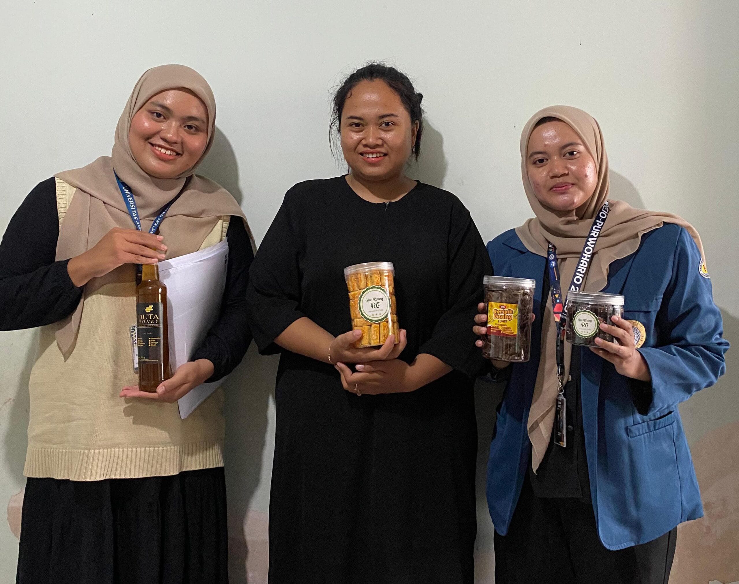 Program Rebranding UMKM Desa Bulurejo Melalui Sertifikasi Halal Bersama Pusat Halal UNAIR