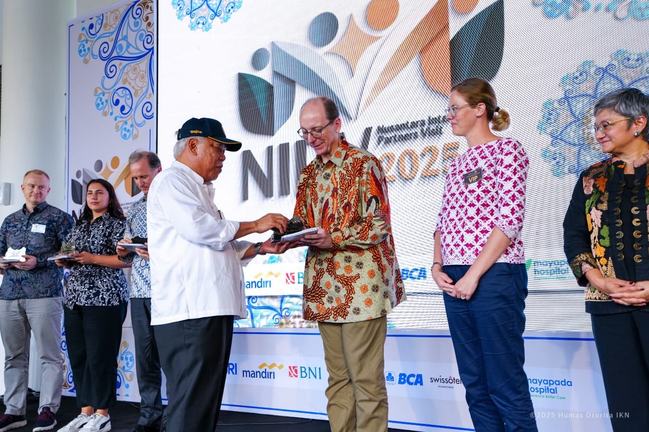 Enam Bank Pelopor Di IKN Mendapat Apresiasi Kepala Otorita IKN