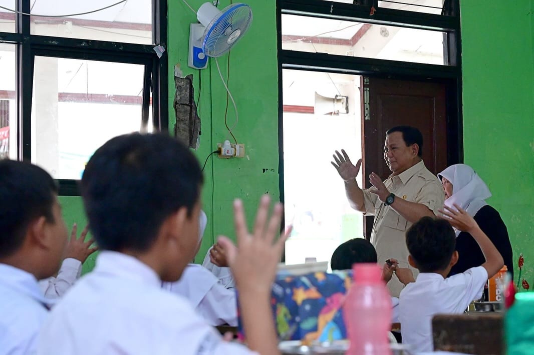 Presiden Prabowo Meninjau Langsung Sekolah Serta Dapur Untuk Program Makan Bergizi Gratis (MBG)