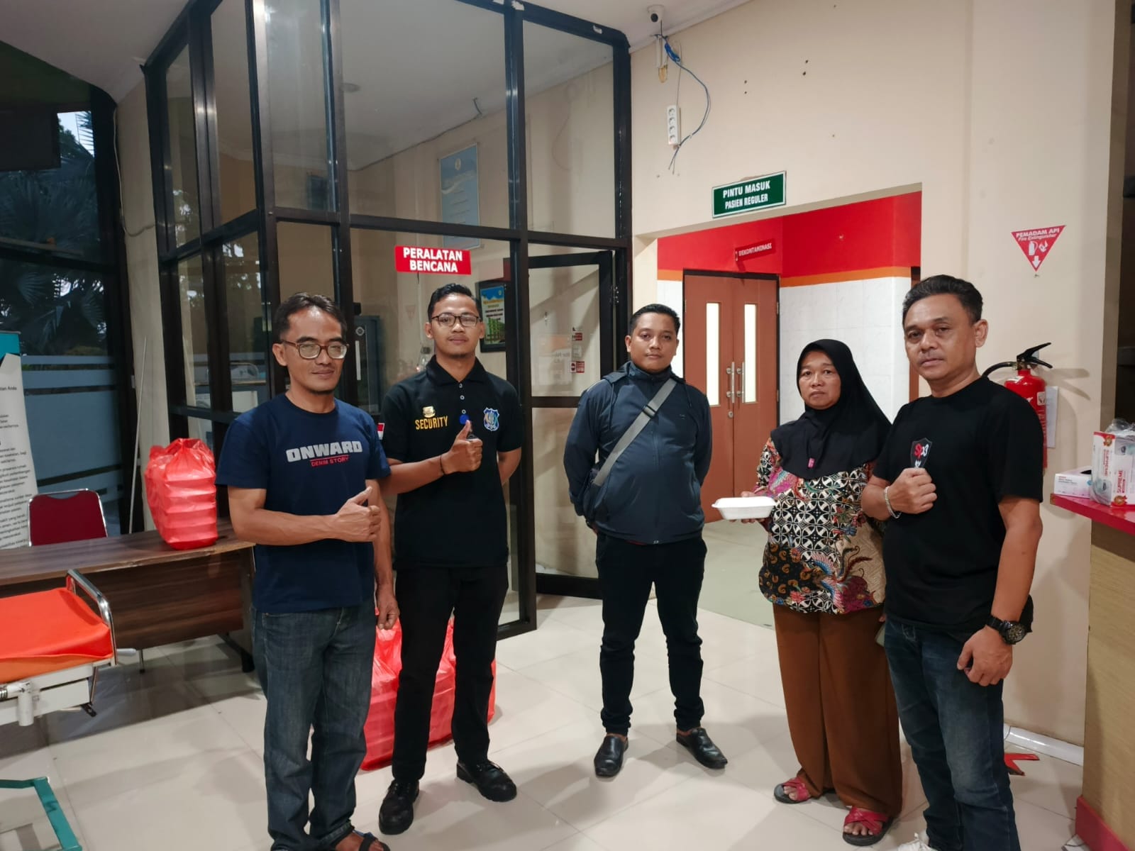 Memperingati HPN 2025 DPC IMO Magetan Bagikan Ratusan Nasi Bungkus 