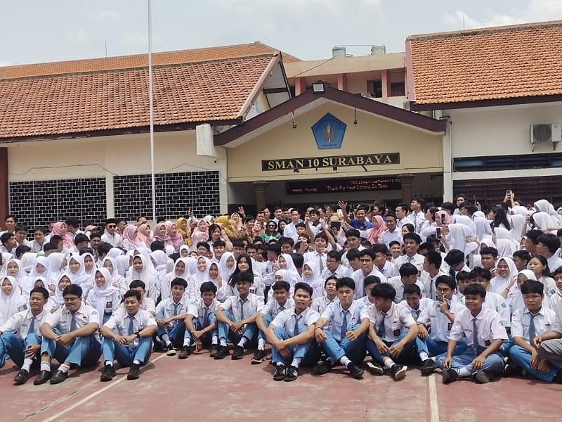 SMAN 10 Surabaya Ditinjau Wakil Presiden Gibran Rakabuming
