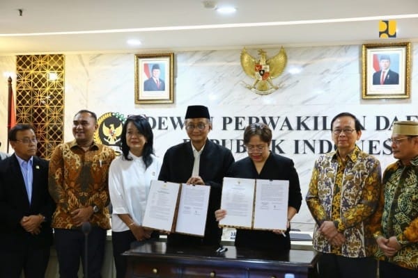 Menteri PU Rapat Kerja Dengan DPD RI Tekankan 3 Sasaran Utama PU 608