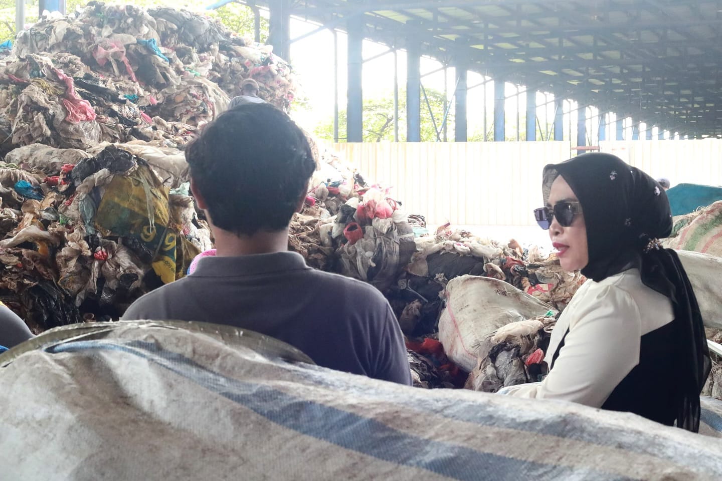 Hj. Mimik Idayana Wakil Bupati Sidoarjo Sidak TPA Griyo Mulyo Jabon