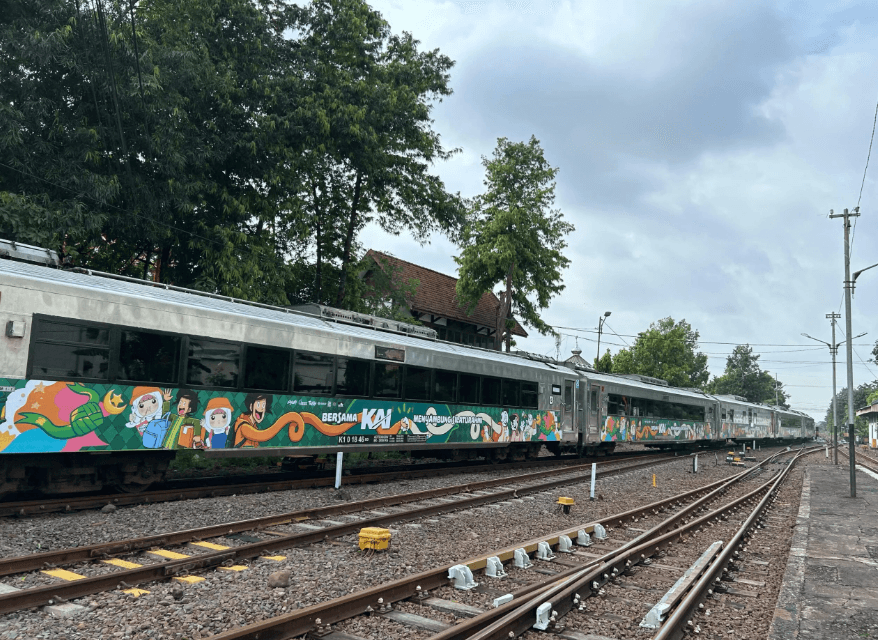 Livery Tematik Ramadhan dan Idulfitri 1446H PT Kereta Api Indonesia (Persero)
