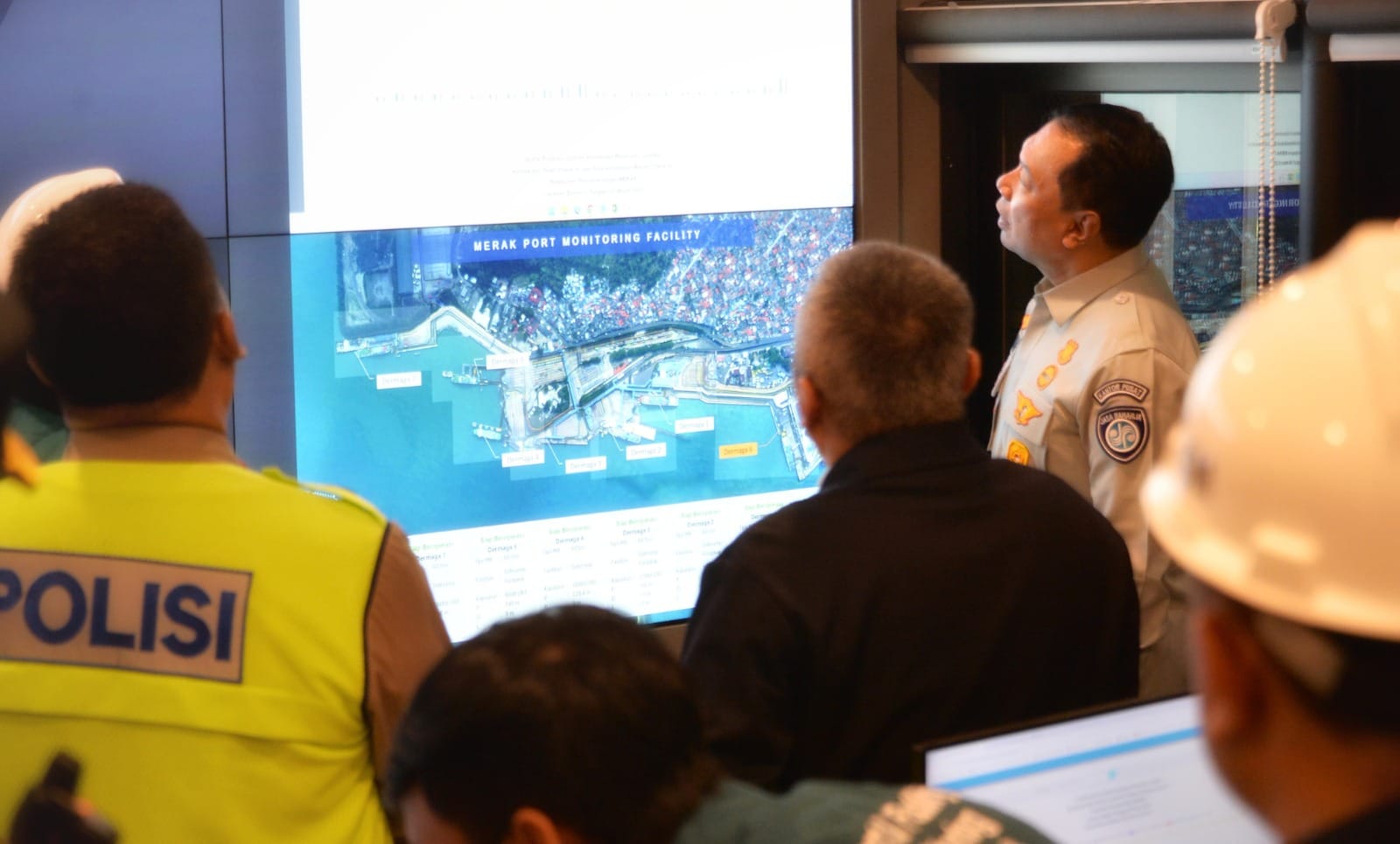 Sistem Pengelolaan Arus Mudik Berjalan Efektif Tidak Ada Penumpukan Kendaraan Dan Penumpang Di Pelabuhan Merak