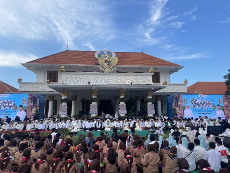 Tasyakuran dan Doa Bersama Untuk Jawa Timur Maju Berprestasi