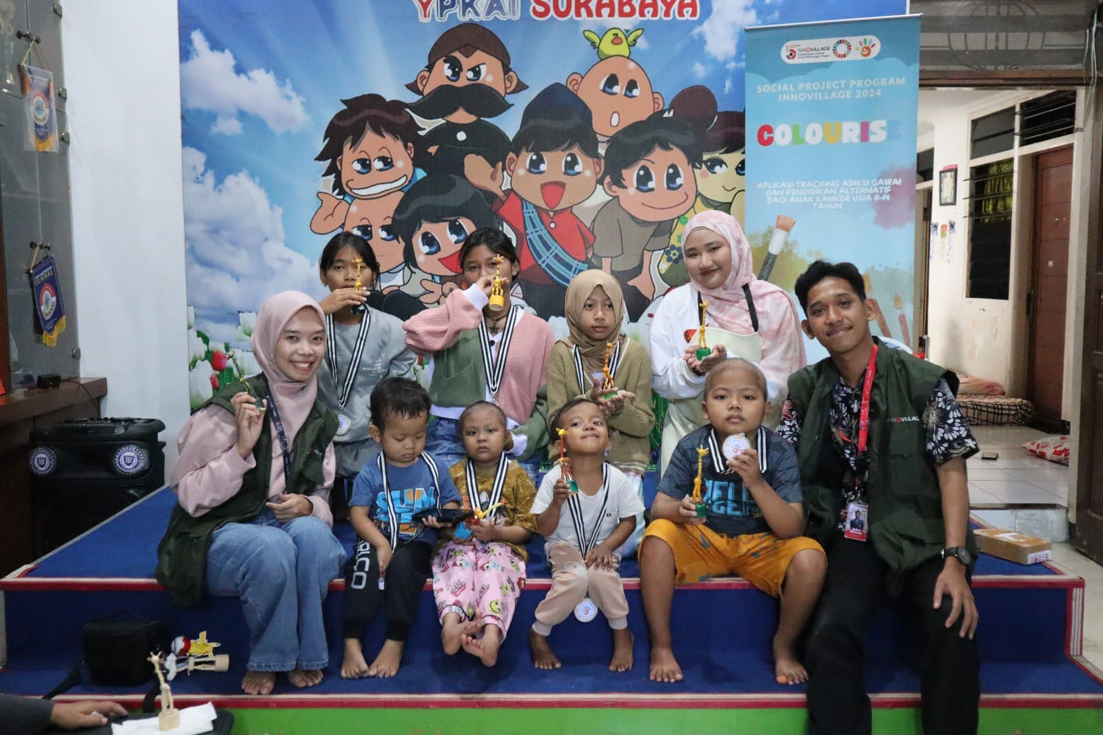 Mahasiswa FIB UNAIR Rintis Komunitas Colourise Edukasi Anak Penderita Kanker