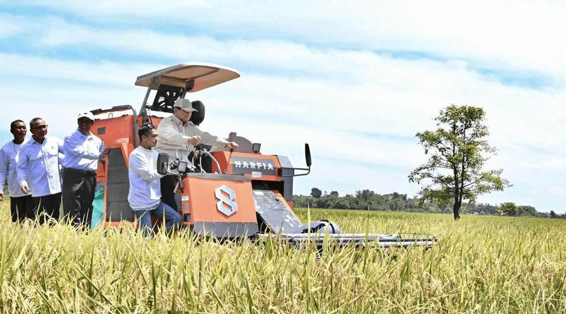 Panen Raya Nasional Serentak Di 14 Provinsi Dan Presiden Berdialog Langsung Dengan Petani