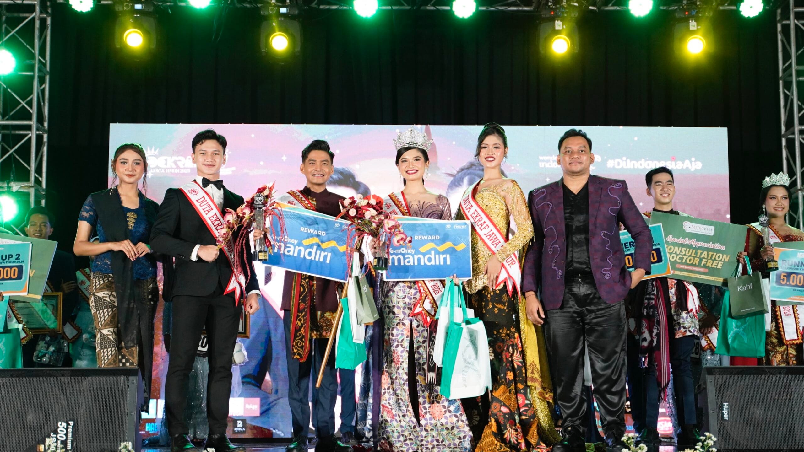 Perkuat Komitmen Terhadap UMKM Lokal Dan Keberlanjutan Mahasiswi FEB UNAIR Raih Juara 1 Duta Ekonomi Kreatif Jawa Timur 2025