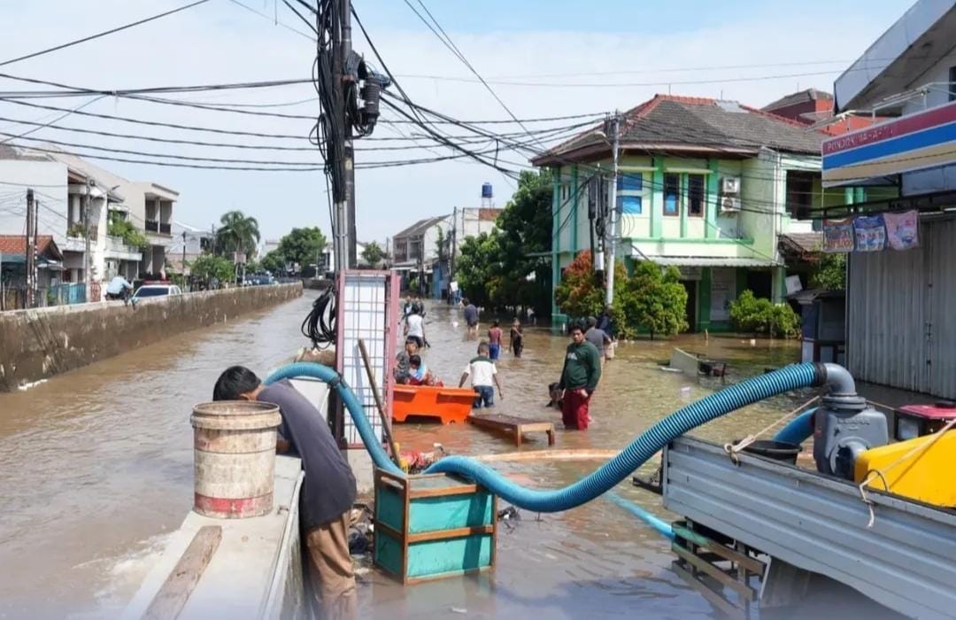 Menteri PU Kerahkan Pompa Mobile Di 14 Titik Respon Cepat Banjir Jabodetabek  