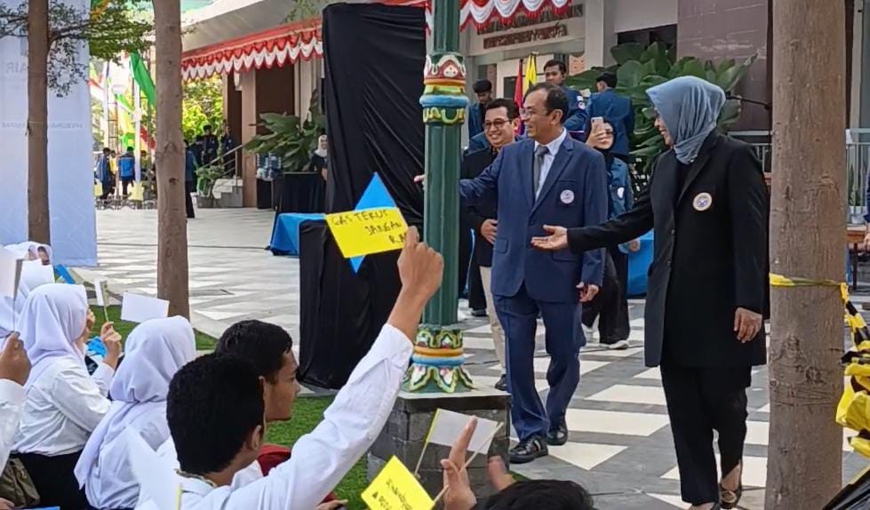 Resmi Dibuka PIKMEN 2025 FEB UNAIR Sambut 1001 Mahasiswa Baru Dengan Semangat Inklusif Dan Kolaboratif
