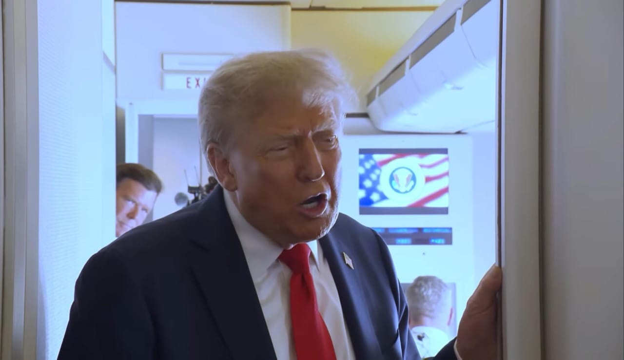 Pernyataan Presiden Trump Di Air Force One Seruan Gencatan Senjata Di Ukraina Dan Kebijakan Tarif Baru