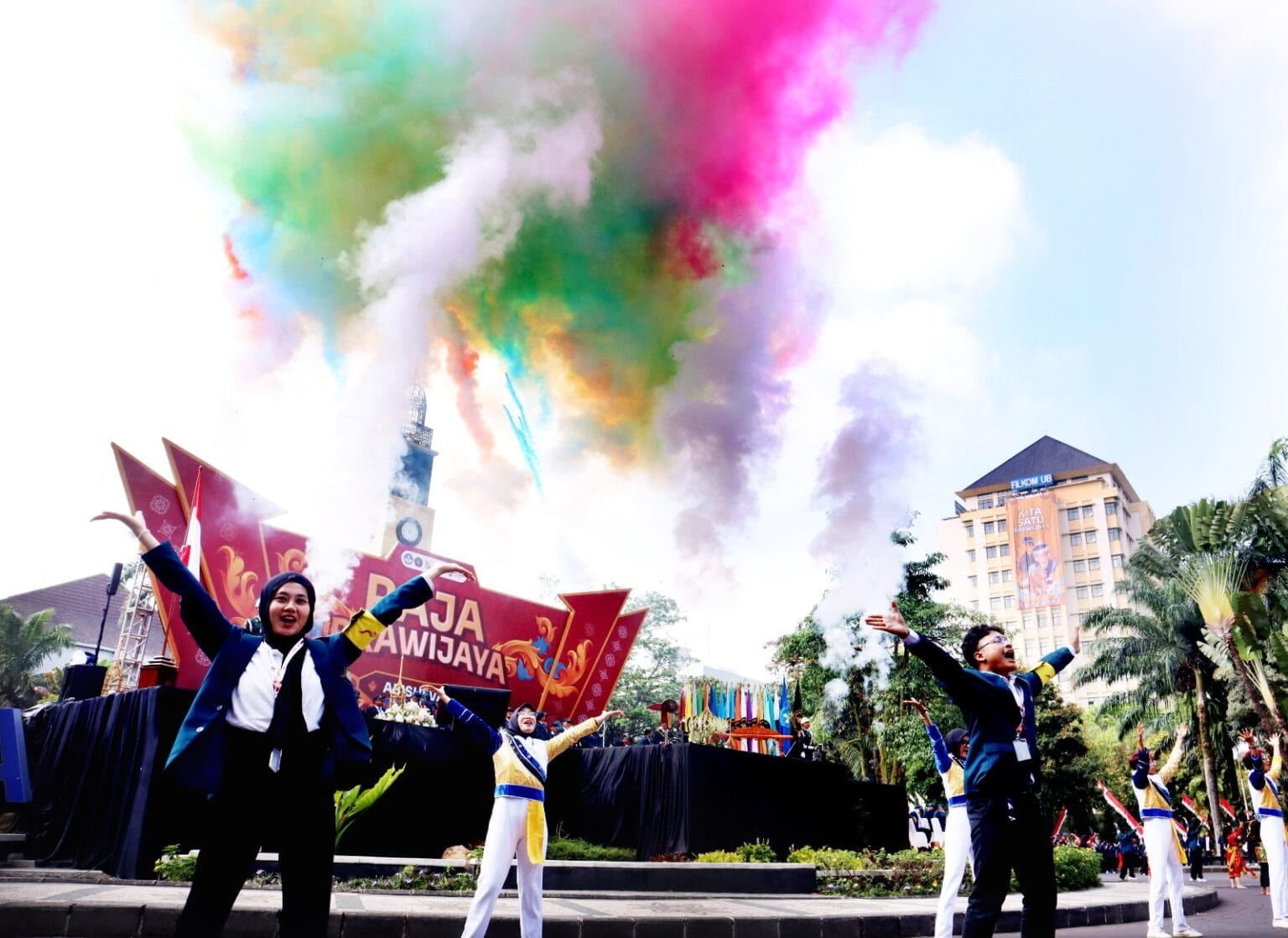 Sebanyak 17.133 Mahasiswa Baru Mengikuti Rangkaian Jelajah Almamater Brawijaya (RAJA Brawijaya) 2025