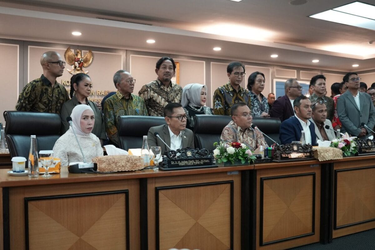 DPR Bersama Pemerintah Dan Lembaga Manajemen Kolektif Nasional (LMKN) Sepakat Mengakhiri Polemik Terkait Royalti Lagu