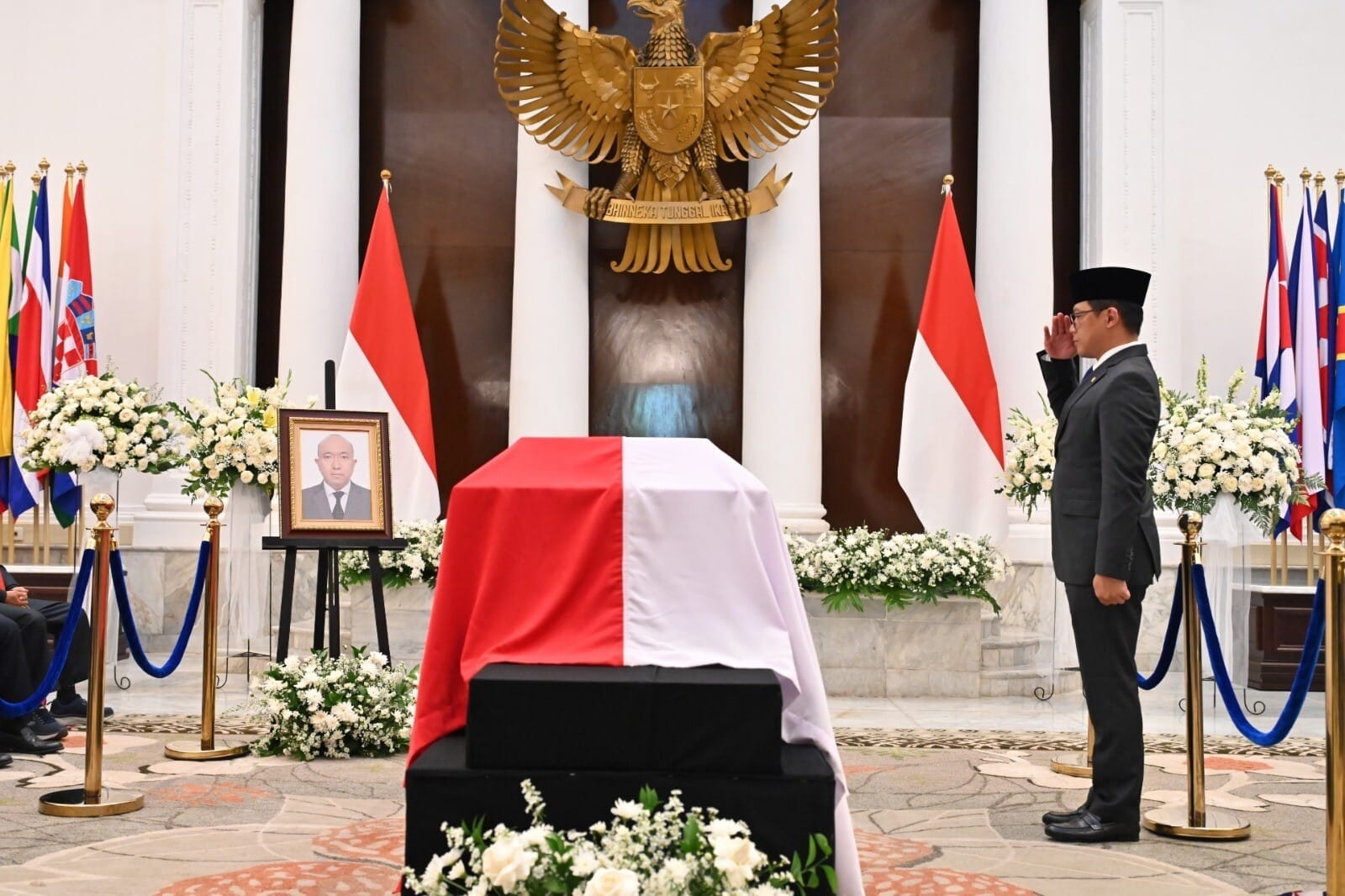 Penghormatan Terakhir untuk Almarhum Zetro Leonardo Purba Oleh Kementerian Luar Negeri