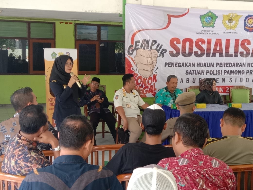 Satpol PP Sidoarjo Bersama KPPBC Sosialisasikan Dampak Negatif Cukai Rokok Ilegal Di Kec. Krembung