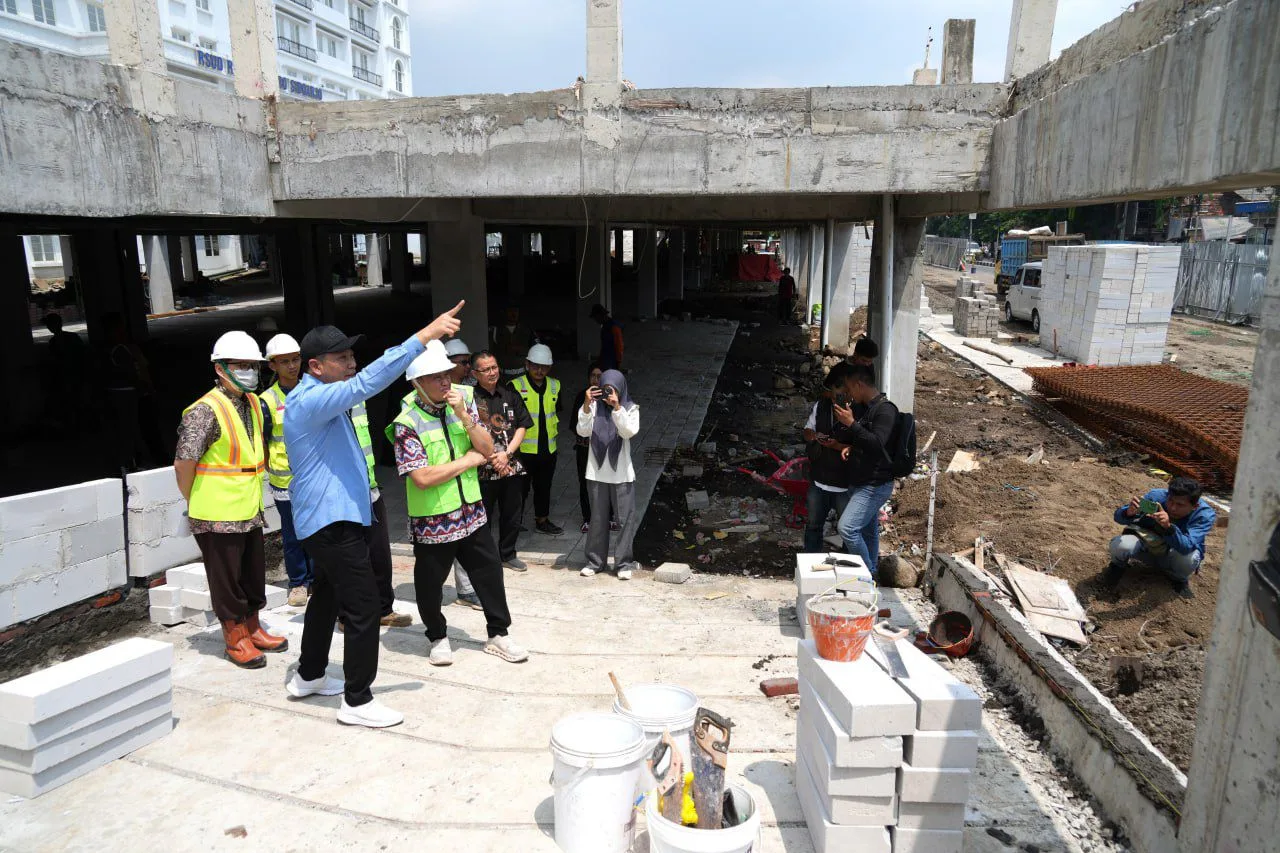 Pengawasan Harus Diperketat Tegas Bupati Sidoarjo Saat Sidak Pembangunan RSUD R.T. Notopuro