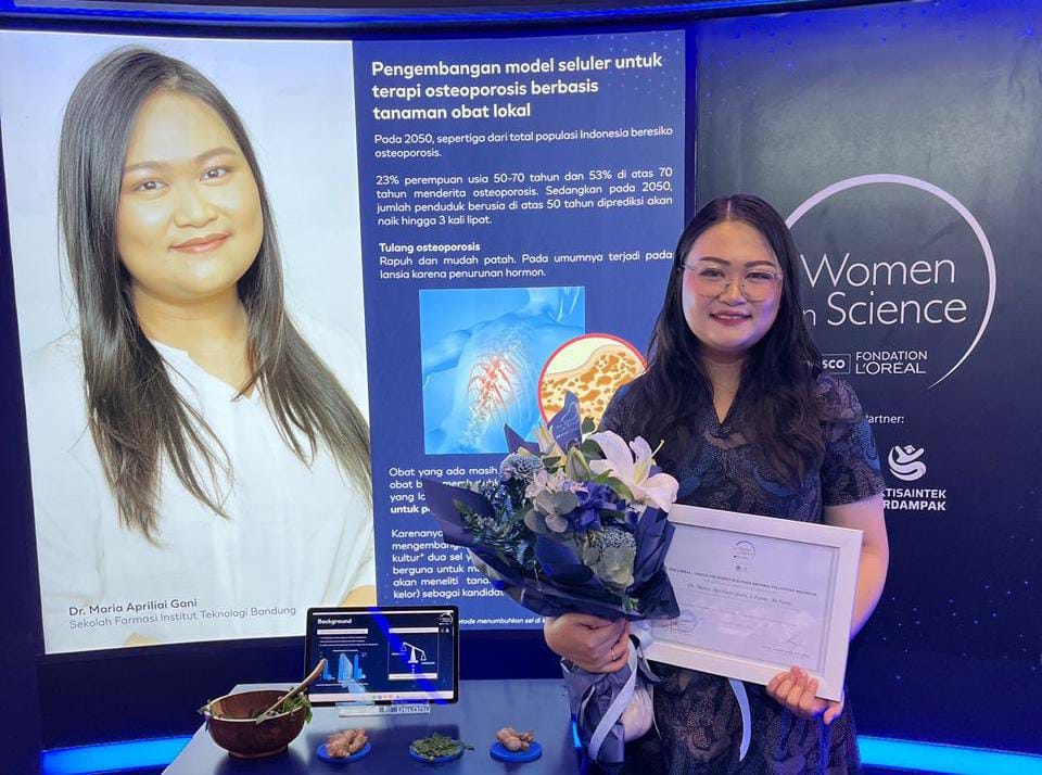 Raih Penghargaan L’Oréal–UNESCO FWIS Alumnus UNAIR Kembangkan Model Seluler Osteoporosis