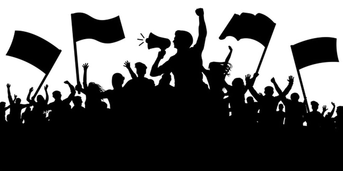 Rebutan Kendali Pilkada: Quo Vadis Demokrasi Kita?