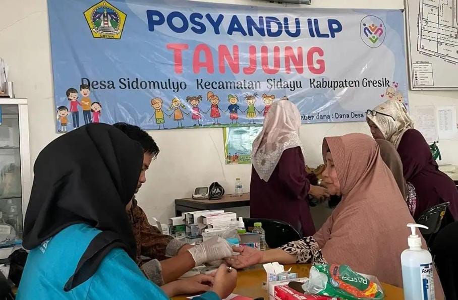 Dukung SDGs 3, Mahasiswa KKN UNAIR Gelar Program CEKATAN Dan GENTING Di Desa Sidomulyo, Gresik