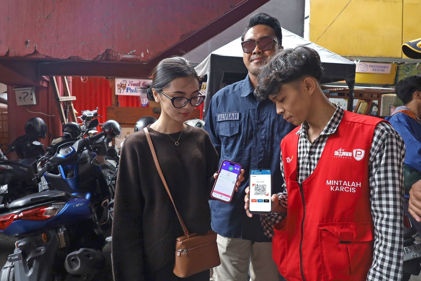 Pemerintah Kota (Pemkot) Surabaya Lakukan Sosialisasi Penerapan Parkir Digital Di Lokasi Zona 1