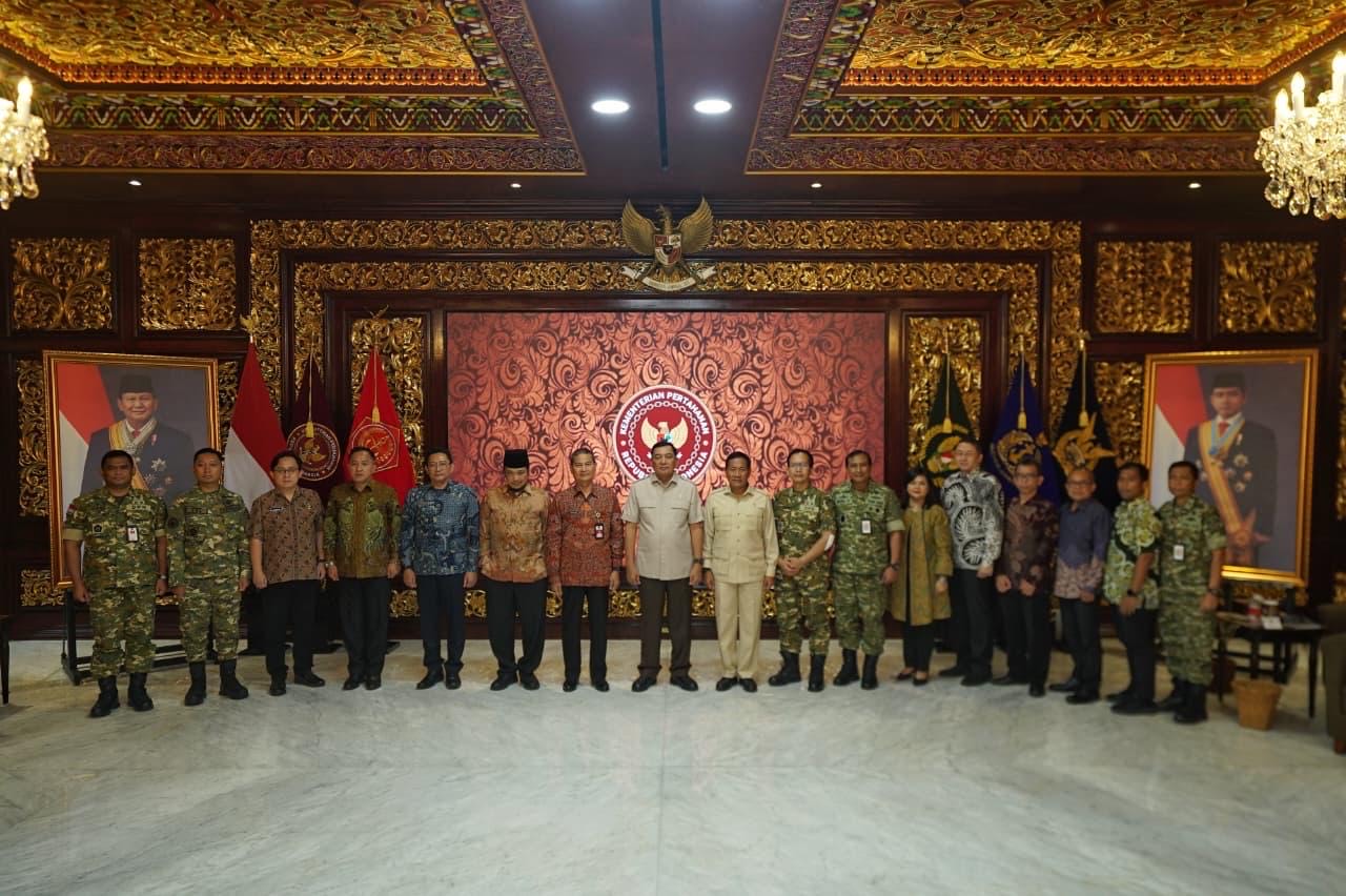 Menhan Sjafrie Sjamsoeddin Selaku Ketua Harian Dewan Pertahanan Nasional (DPN) Berikan Pengarahan Kepada Tenaga Ahli Profesional DPN