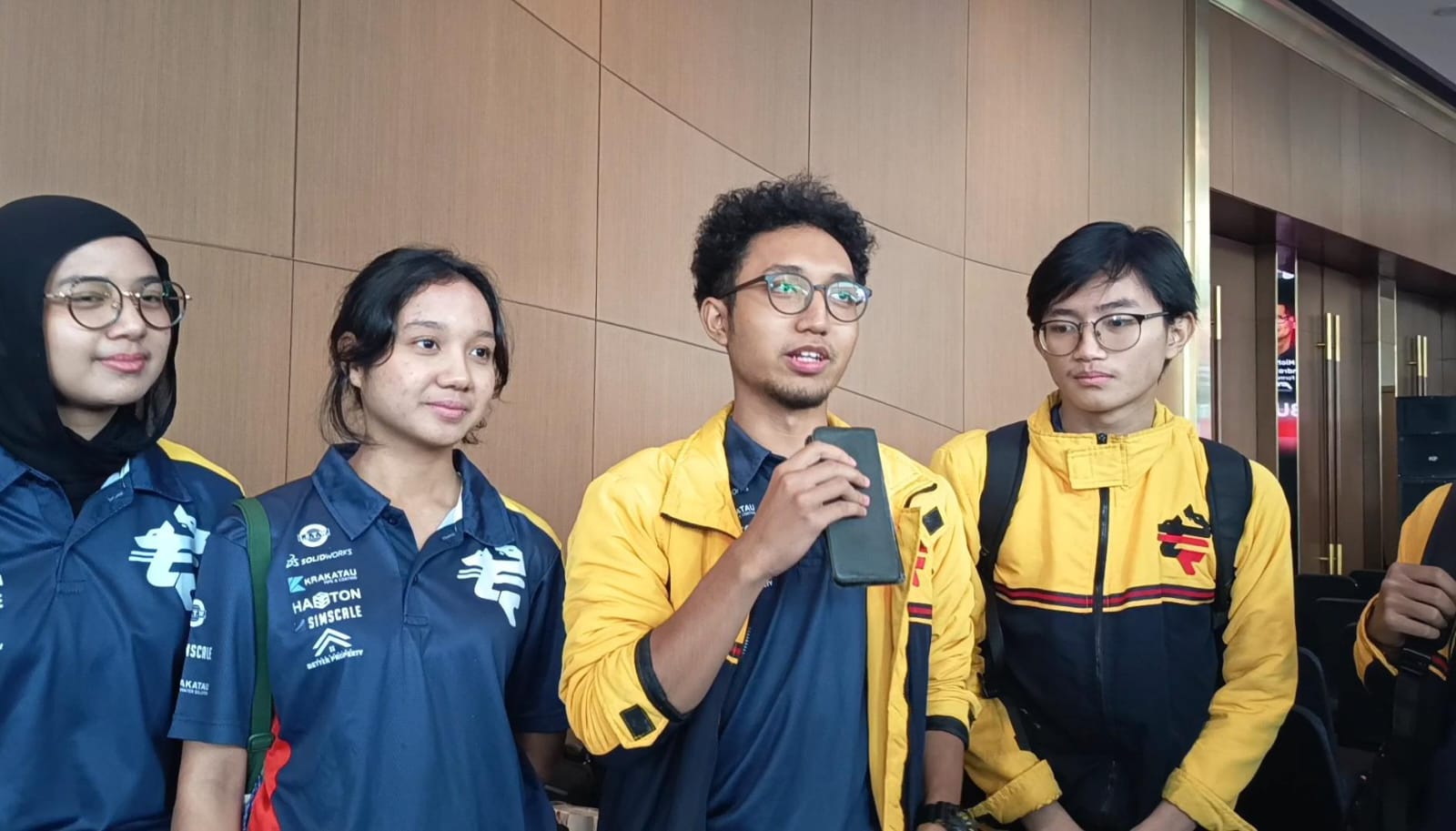 Mahasiswa ITB Apresiasi Talkshow Formula Student IIMS 2026 Sebagai Ruang Kolaborasi Nyata Menuju Motorsport Profesional