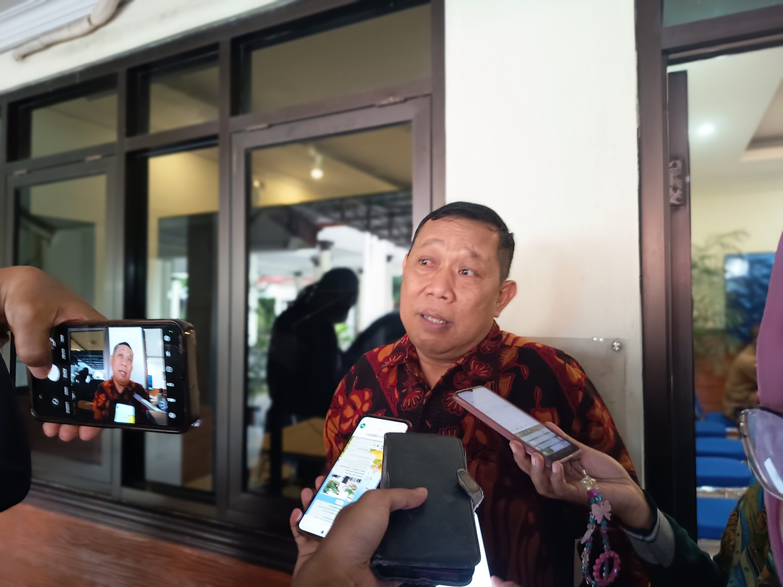 Wakil Ketua DPRD Sidoarjo Dorong Solusi Kolaboratif Jalan Kampung Karangbong, Dialog Digelar Di Kantor Camat Gedangan