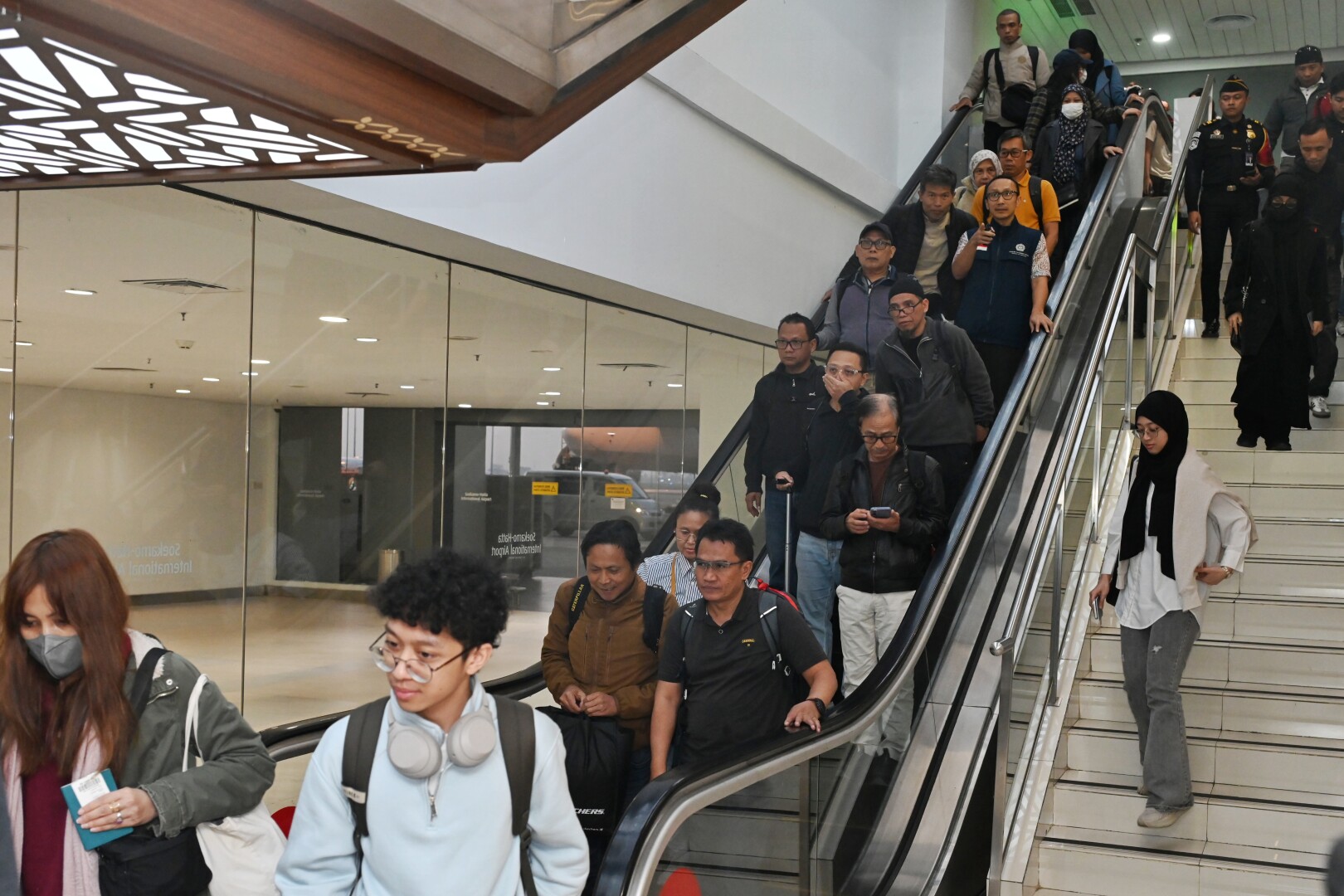 Meningkatnya Eskalasi Konflik Di Timteng, Kemlu RI Evakuasi Bertahap 32 WNI Dari Iran