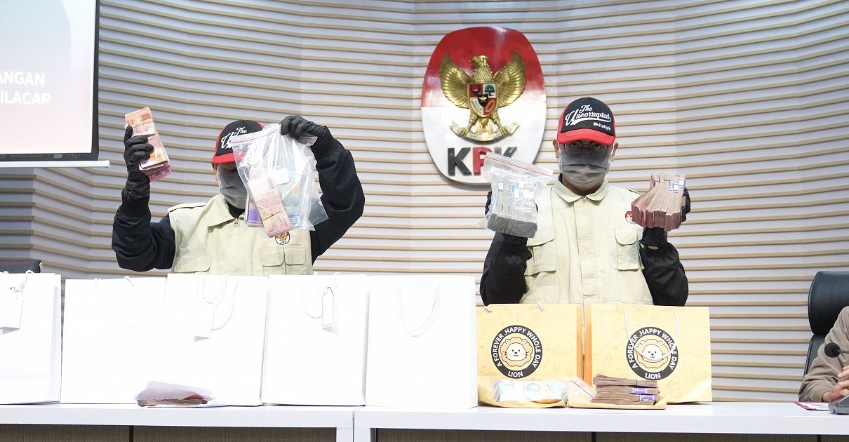 KPK Tetapkan Bupati Periode 2025-2030 Dan Sekretaris Daerah (Sekda) Kabupaten Cilacap Sebagai Tersangka