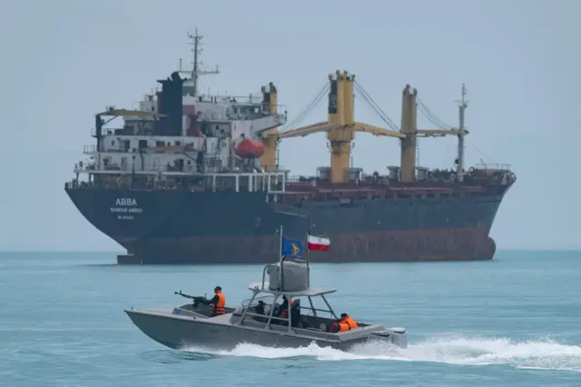Iran Kembali Tutup Selat Hormuz, Tuntut AS Cabut Blokade Pelabuhan