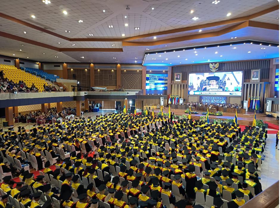 Rektor UNAIR Serukan Sinergi Alumni Untuk Ukir Kiprah Global Pada Wisuda Periode 261 Ksatria Airlangga