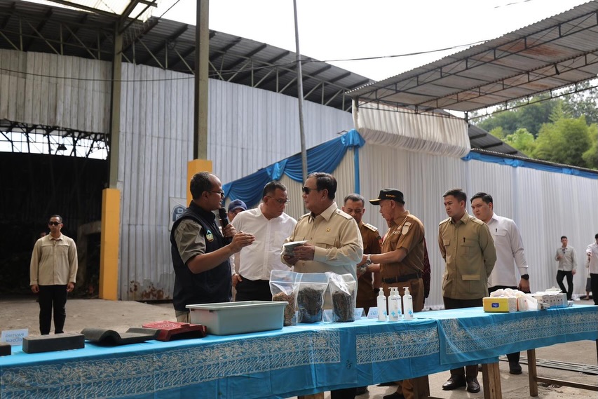 Tinjau TPST BLE Banyumas Presiden Prabowo Dorong Pengelolaan Sampah Terpadu Dan Ekonomi Sirkular Nasional