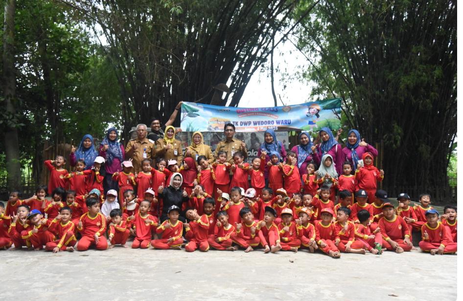 Dorong Edukasi Anak Tanpa Gadget, Wakil Bupati Sidoarjo Kunjungi Kampung Lali Gadget Wonoayu