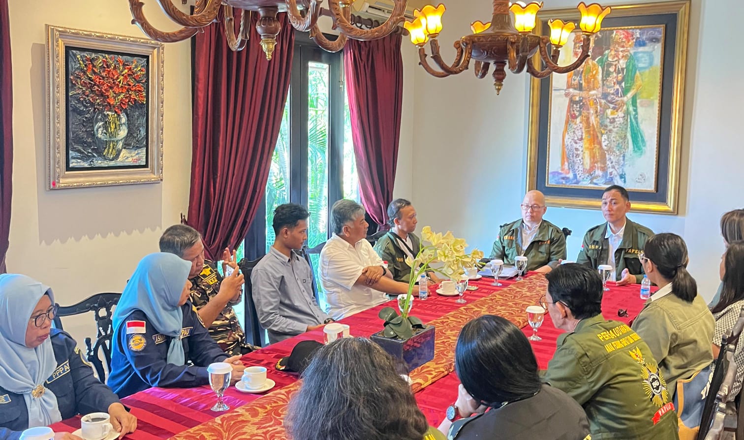 Putra Almarhum Jenderal TNI (Purn.) Try Sutrisno Wakil Presiden RI Ke-6 Pererat Silaturahmi Bersama Keluarga Besar TNI Di Surabaya