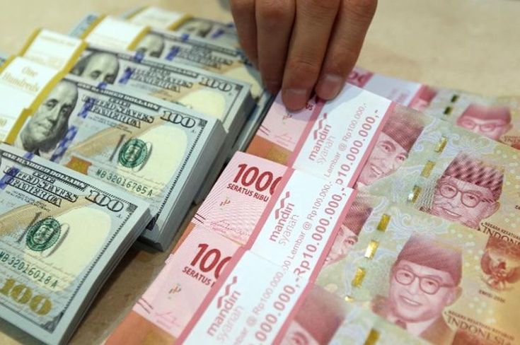 Tembus Level Psikologis Nilai Tukar Rp18.000 Per Dolar AS Pada Kamis, 4 Juni 2026