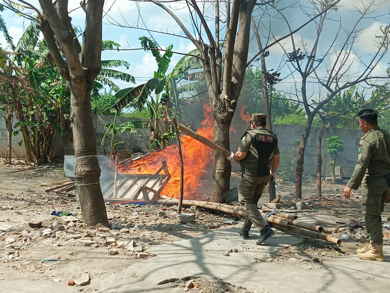Pemkab Sidoarjo Tuntaskan Penataan Kawasan, 21 Lapak Eks Lokalisasi Krengseng Diratakan