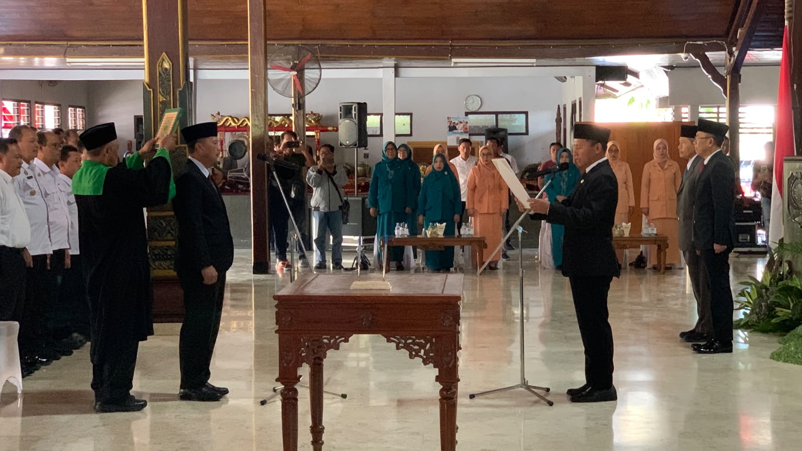 Tri Hariadi Resmi Dilantik Sebagai Sekda Tulungagung, Plt. Bupati Ahmad Baharudin Tekankan Amanah Dan Pengabdian
